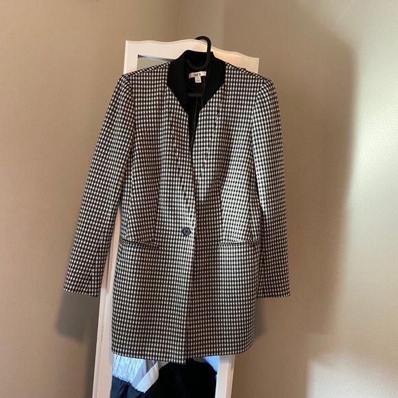 Bar III coat - Picture 1 of 2